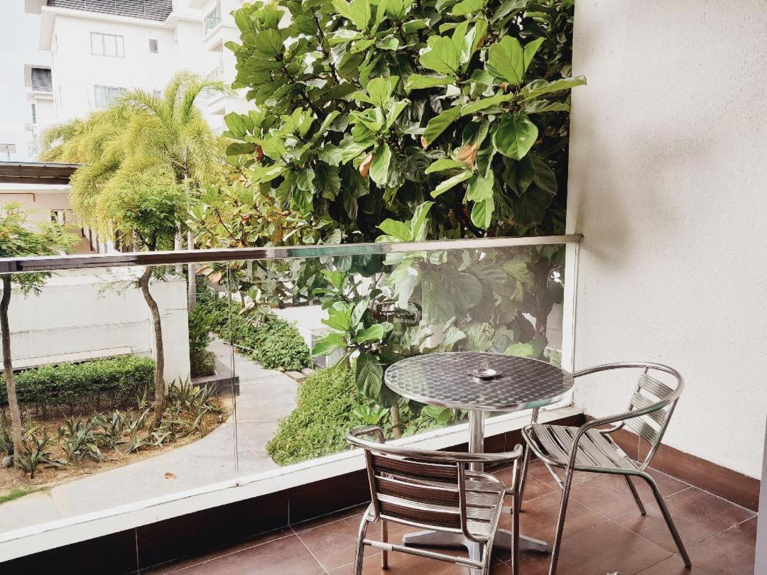 Bulan Guesthouse Imago 코타키나발루 외부 사진
